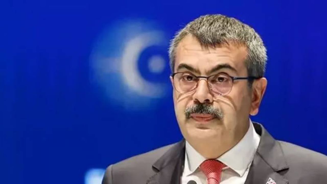 Milli Eğitim Bakanı Tekin açıkladı: 12 yıllık zorunlu eğitim kısalıyor!