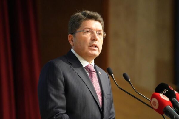 Bakan Tunç: Ateşkese Türkiye büyük katkı sağladı Bakan Tunç: Ateşkese Türkiye büyük katkı sağladı