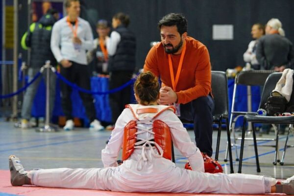 AGM Spor Kulübü taekwondo antrenörü Ziya Cönge, mi...