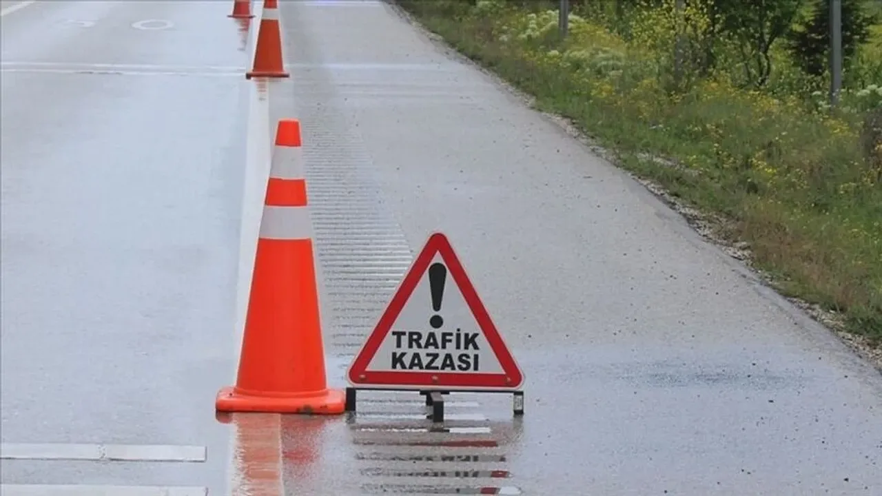 Genç motosikletli kaza kurbanı!