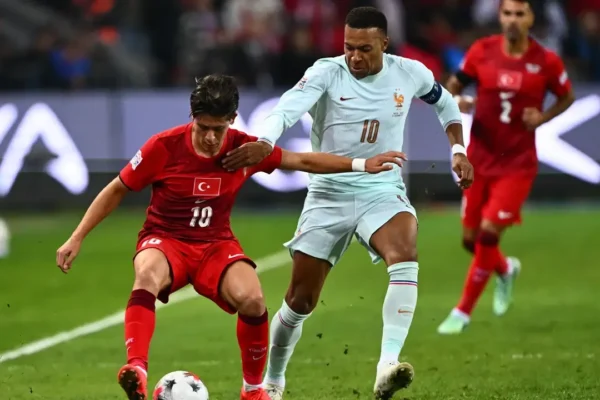 Kylian Mbappe’den Arda Güler paylaşımı! Kylian Mbappe’den Arda Güler paylaşımı!